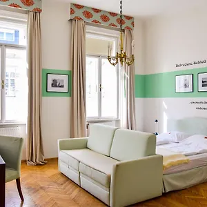 https://pension-riedl.vienna-besthotels.com